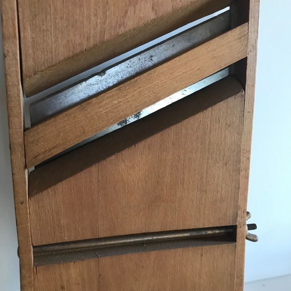 Vintage Wood Mandolin Vegetable Cabbage Shredder Grater, Primitive Kitchen Tools - Picture 7 of 10